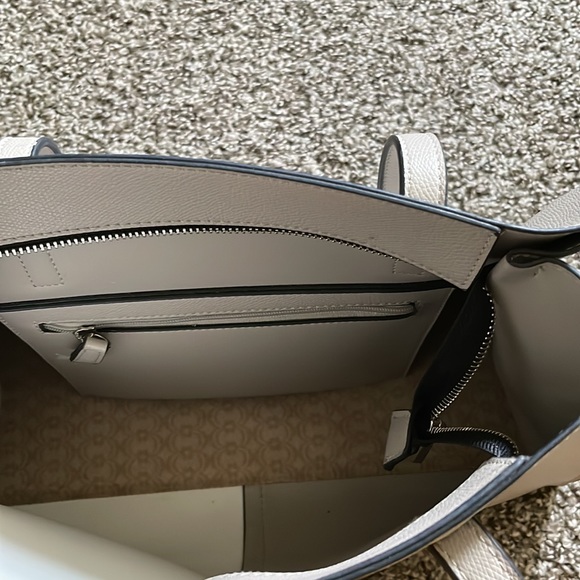 Charming Charlie’s Grey and White Shoulder Bag - Picture 3 of 3